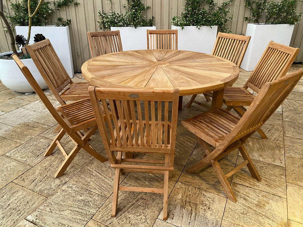 Dine in Style: The Beauty of Teak Outdoor Dining Settings