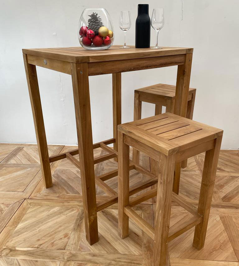 How to Choose the Best Outdoor Bar Stools for Your Space