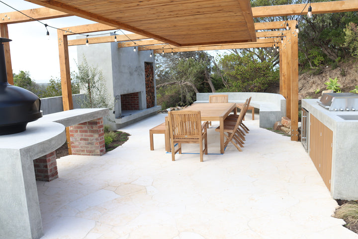 Deluxe Teak Dining Tables