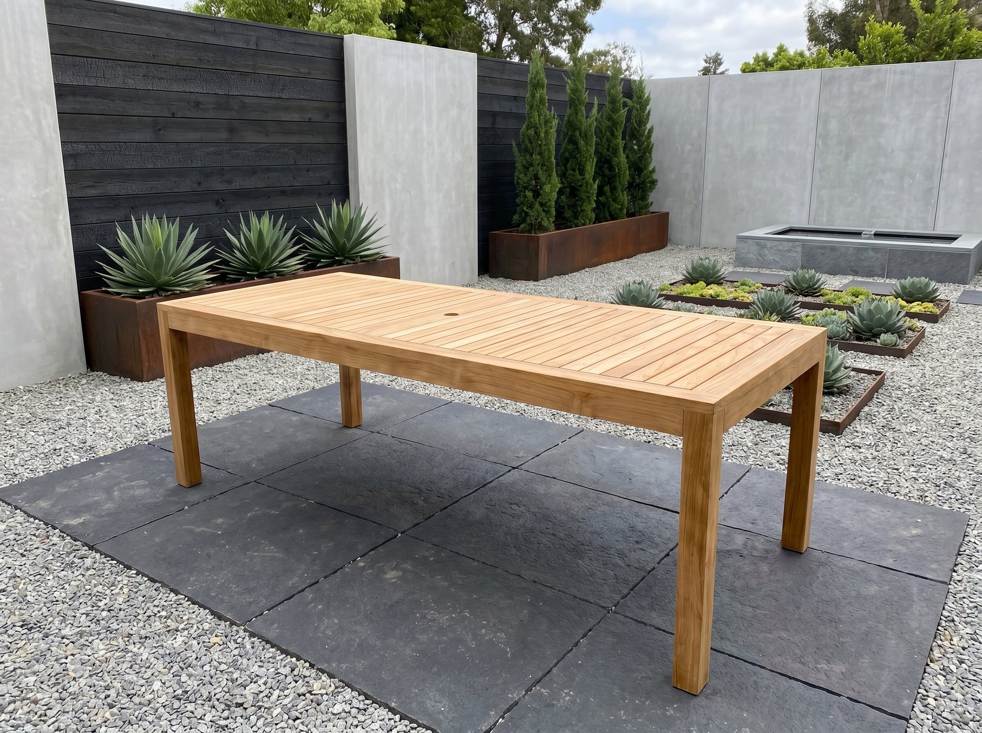 Deluxe Teak Dining Tables