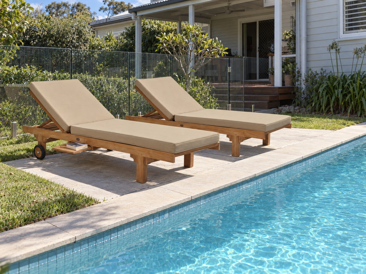 Pool Lounges